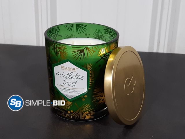 Lot 58-22019 - New Bellevue Mistletoe Frost Candle - 12 oz