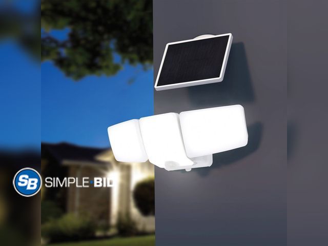 Lot 58-84133 - Lutec Motion Activated Solar Security Light - open box