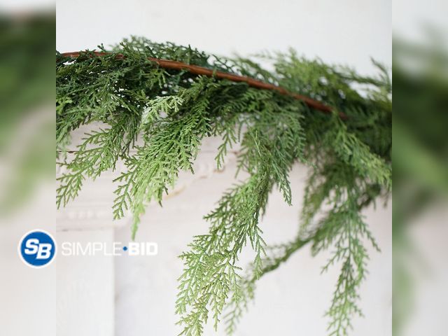 Lot 58-32923 - New 6' Faux Realistic Cedar Garland - Unlit Christmas Garland