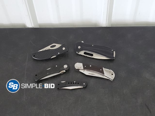 Lot 58-83458 - Lot of (5) Various Pocket Knives