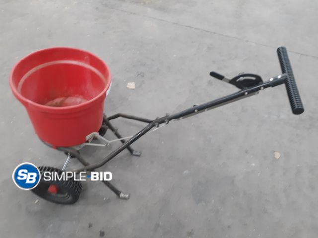 Lot 58-33952 - EarthWay Spreader - One Wheel Needs WD40