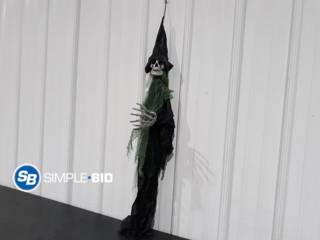 Lot 58-32548 - New Hanging SKELETON Decor