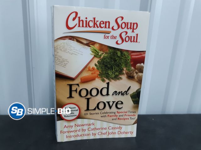Lot 58-36956 - New Chicken Soup for the Soul Food and love - paperback book