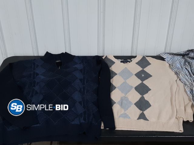 Lot 58-38012 - Lot of MEN'S dress Sweaters and Button up shirts -- various styles - from Polo, Gap and more - SIZES...