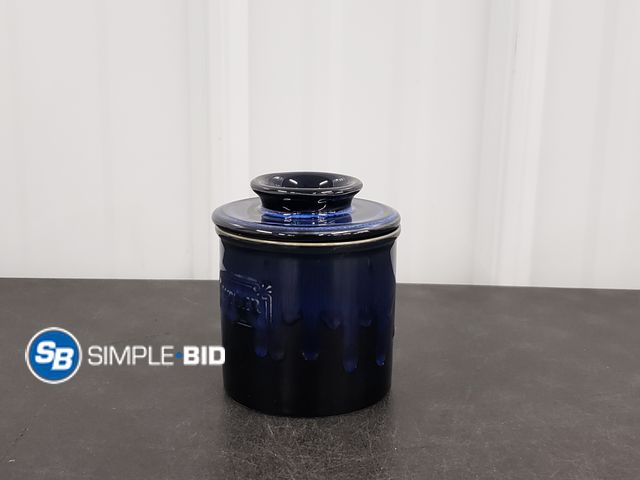 Lot 58-41312 - New Porcelain Butter Crock, French Butter Dish, Ceramic Butter Keeper for Counter, Big Capacity, Ele...