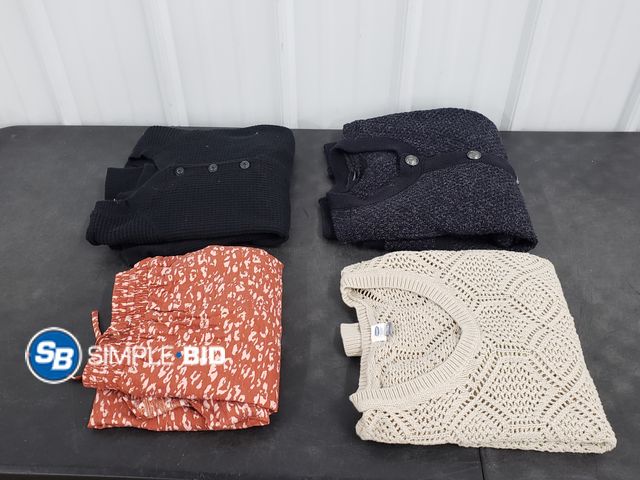 Lot 58-54479 - Lot of (4) Women' Clothes - (1) Skirt (3) sweaters