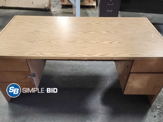 Lot 58-27922 - Large Oak Office Desk - 36 x 72 29"