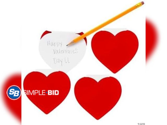 Lot 58-33152 - New Fun Express Valentine Heart-Shaped Notepads - 24 Pieces