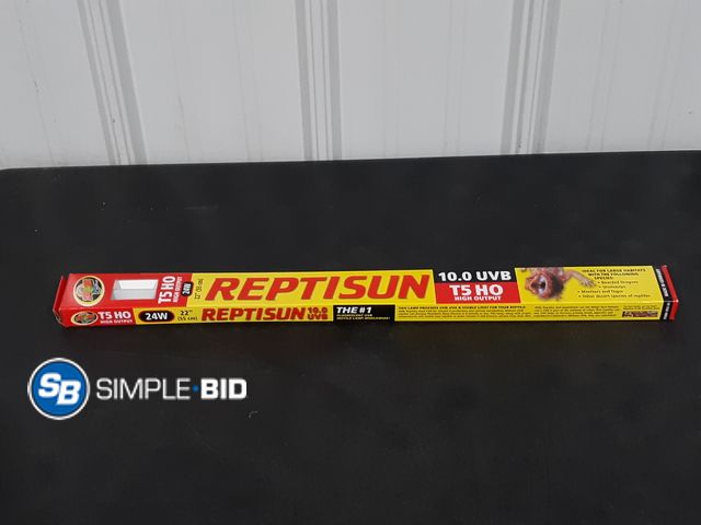 Lot 58-28765 - Zoo Med - Reptisun 10.0 UVB T5 H0 High Output Light Bulb 22"