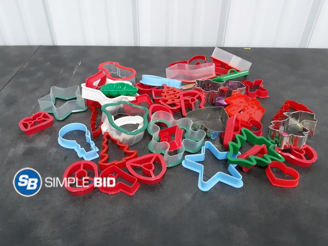 Lot 58-40135 - Plastic Shoe Box Size full of Cookie Cutters