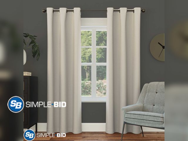 Lot 58-19898 - New Sun Zero Nolan Energy Efficient Blackout Grommet Curtain Panel, 40"x84", Pearl