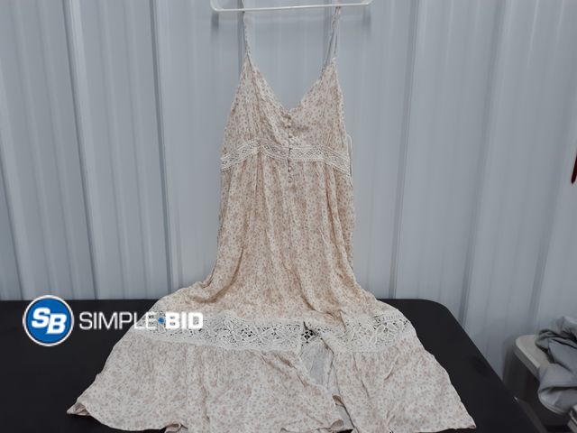 Lot 58-74472 - Women's White Birch Dress - SIZE 2XL - in good condition - very light use