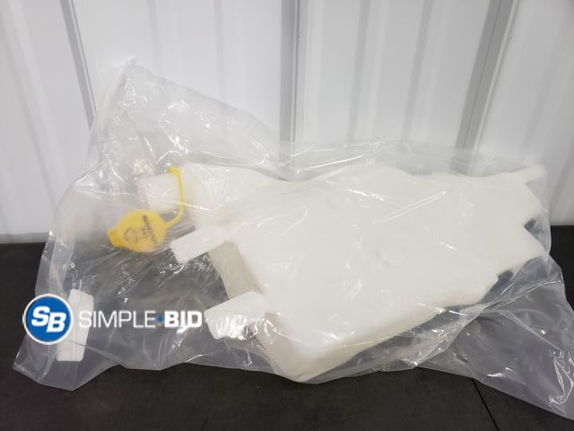 Lot 58-74237 - Washer Fluid Resivor for Dodge Ram 1500/2500
