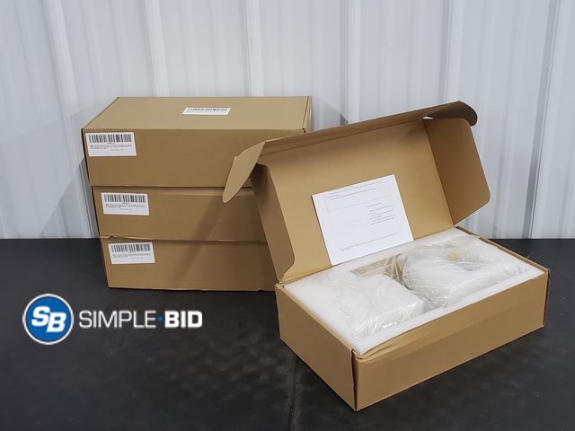 Lot 58-77553 - Lot of (4) LED Picture LIght Battery Operated Brass Color - New