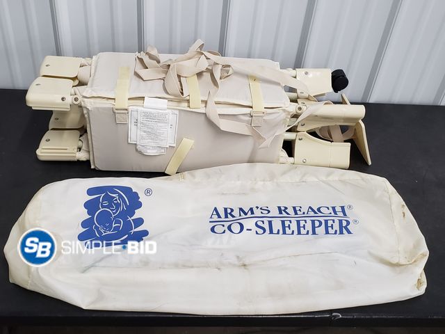 Lot 58-67058 - Arm's Reach Co-Sleeper - Used