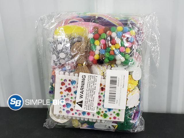 Lot 58-40447 - Foam Craft Kit for Kids