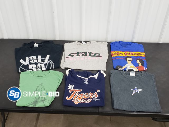 Lot 58-77594 - Lot of (6) Women's T Shirts - Size S-L