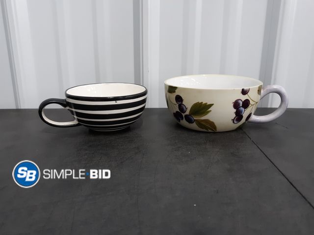 Lot 58-80160 - Lot of (2) Vintage Tea Pots and Tea Cups - Tracy Porter and more