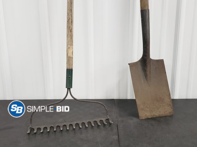 Lot 58-36626 - Lot of (2) Tools - Rake and Shovel