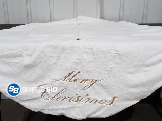Lot 58-35110 - Christmas Tree Skirt - White with Gold "Merry Christmas"