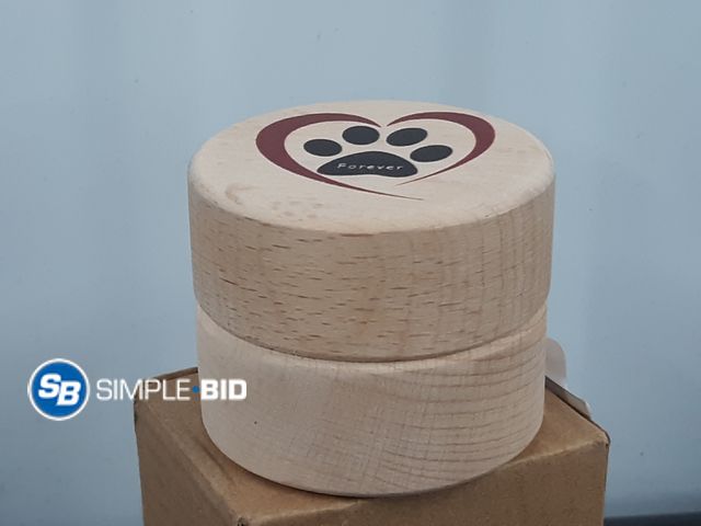 Lot 58-38272 - New Dog Memorial Keepsake Box, Wooden Pet Urns Memorial Gifts for Loss of Dog Cat Hair Ashes Contain...