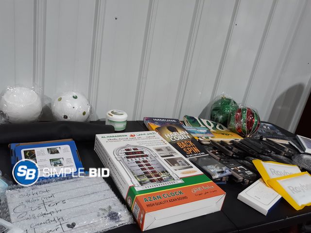 Lot 58-28206 - BOX of Small amazon items and more - variety of items - unused