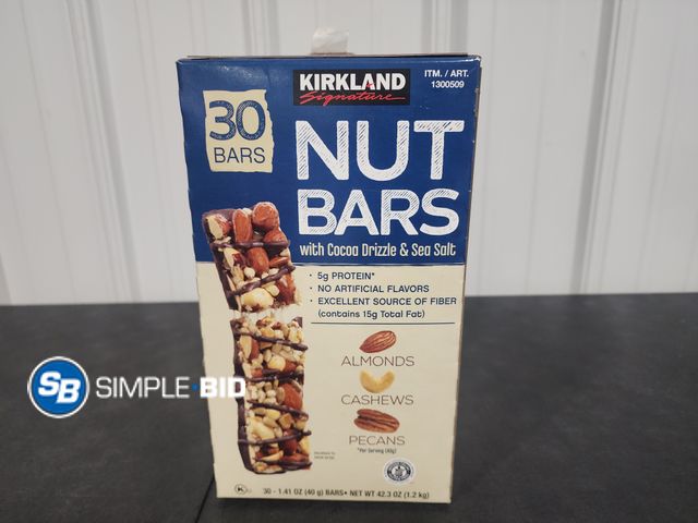 Lot 58-26171 - Kirkland NUT BARS - with cocoa drizzle and sea salt - 12 individually packaged bars - unopened