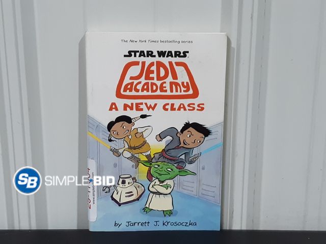 Lot 58-17904 - STAR WARS Jedi Academy A New Class Paperback book - comic style