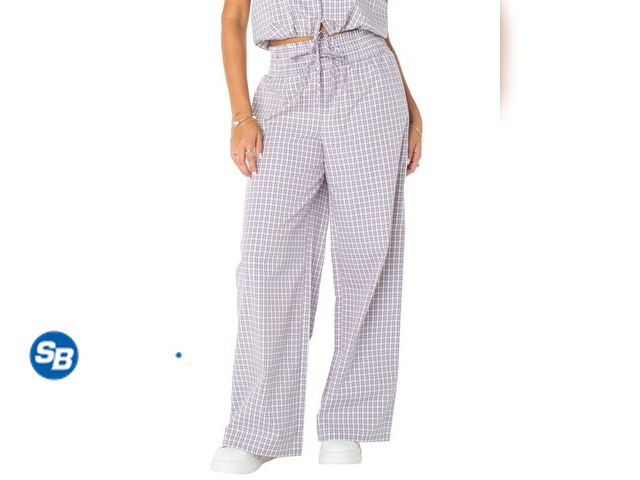 Lot 58-71183 - New Celebrity Pink Women's and Women's Plus High Rise Pull On Wide Leg Pants - SIZE XS
