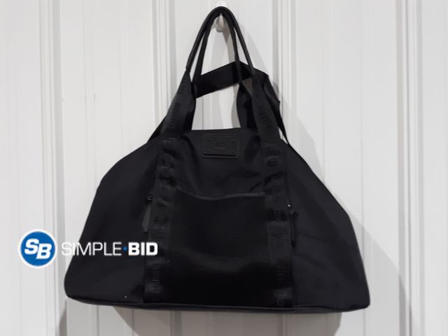 Lot 58-35046 - Steve Madden Black Bag