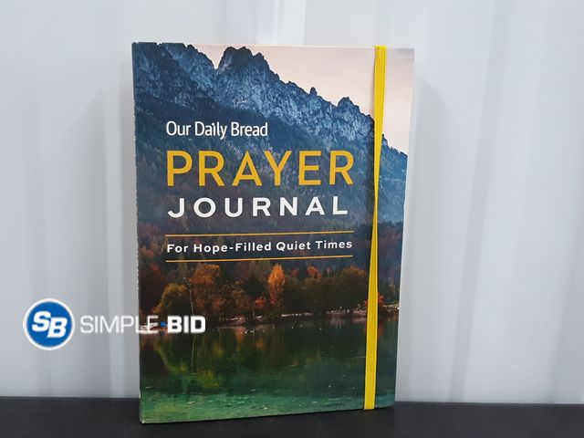 Lot 58-35942 - New Our Daily Bread Prayer Journal -- For hope-Filled Quiet times