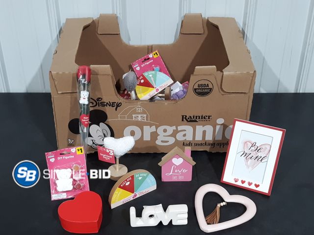 Lot 58-26785 - Lot of Valentines Day / Love Decor- Paintable Figurines, Artificial Roses and More!