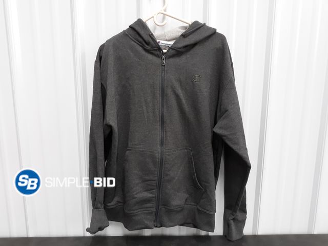 Lot 58-56884 - Adult Champion Zip Up Sweater - SIZE L - in good condition