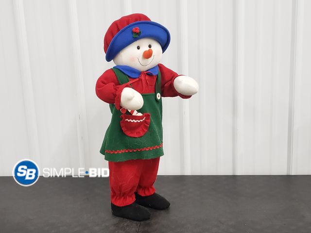 Lot 58-80016 - Cute Little Decorative Snowman that Stands up - Great for a Porch or Entry Way - Used