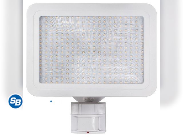 Lot 58-34859 - Lights of America Slim LED Flood Light - appears unused