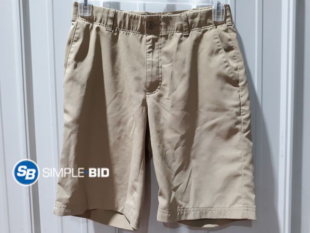Lot 58-17949 - MEN'S Ben Hogan Golf Shorts - SIZE 30 - in good condition