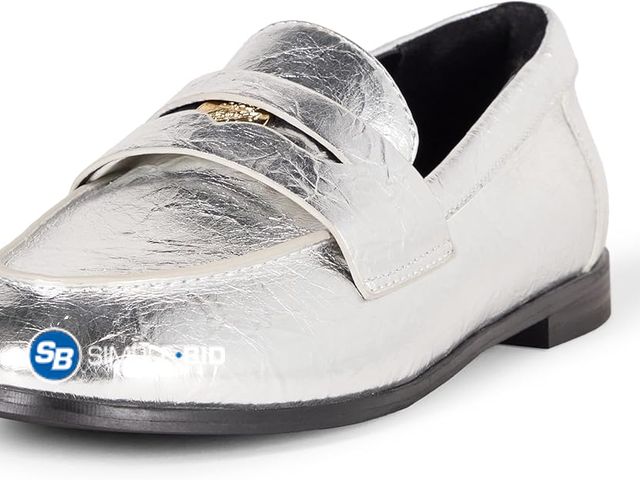 Lot 58-39814 - New Women's The Drop Women's Laya Loafer Silver - SIZE 8.5