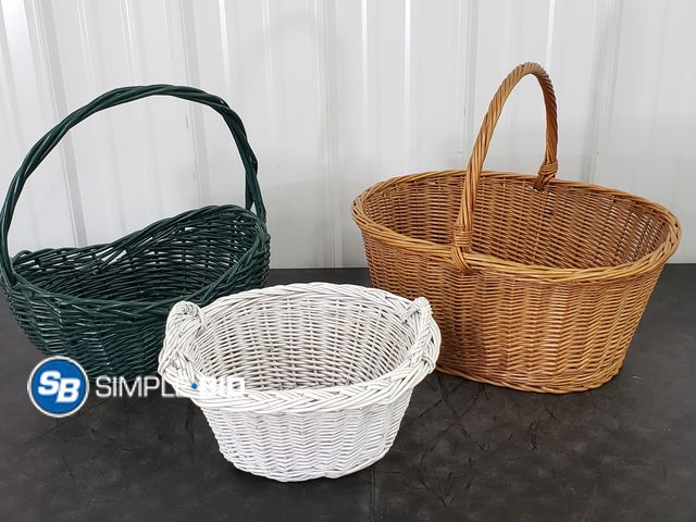 Lot 58-84415 - Lot of (3) Medium Sized Wicker/Wood Baskets