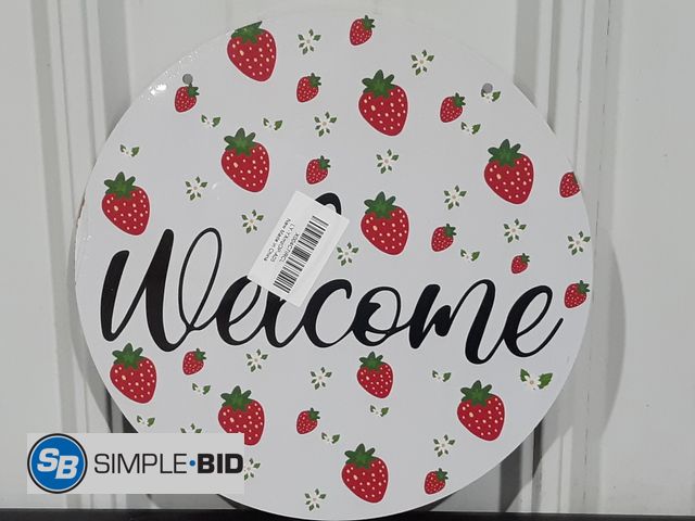 Lot 58-20731 - New Decorative "WELCOME" 10" Round Wooden sign