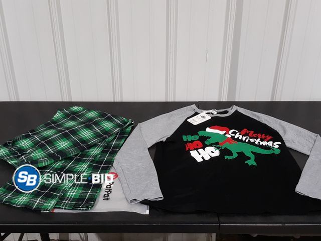 Lot 58-27916 - PatPat Christmas Family Matching Plaid Pajamas Set,Round Neck Raglan Long Sleeve Buffalo Green Xmas ...