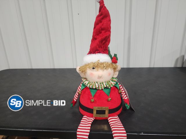 Lot 58-17910 - CHRISTMAS IN JULY! New Holiday Time Tree Topper