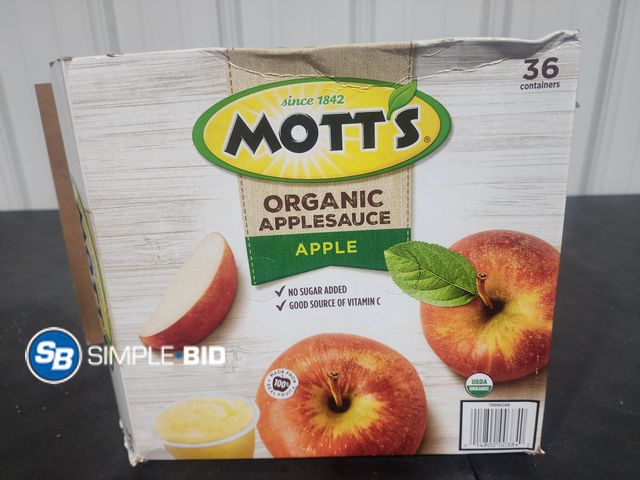 Lot 58-31020 - MOTT'S Organic applesauce - 12 containers - unopened - best by 11/26