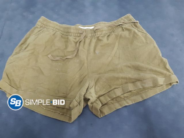Lot 58-73630 - Old Navy Women's Shorts - Size L - Light use