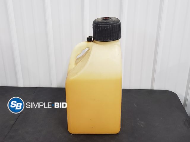 Lot 58-36026 - Large Plastic Container with Handle and Lid