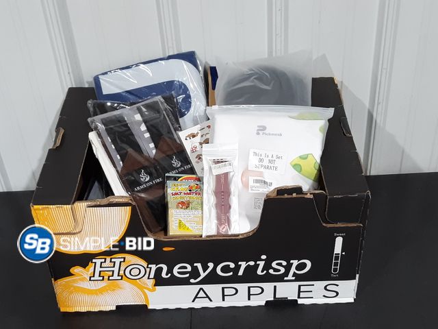 Lot 58-31993 - BOX of Small amazon items - various items - unused