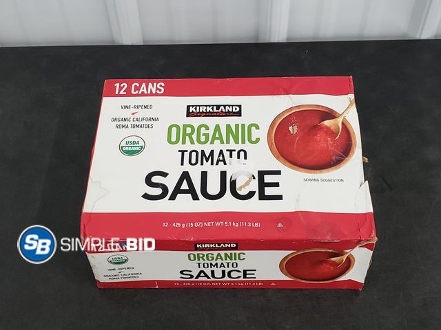Lot 58-61101 - Kirkland Organic Tomato Sauce 9 cans  - some cans are dented - unopened