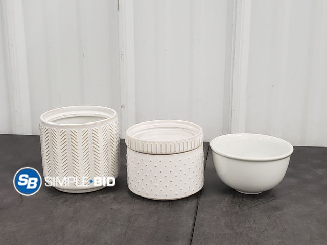 Lot 58-75868 - Lot of (3) Better Homes and Gardens Ceramic Dishes