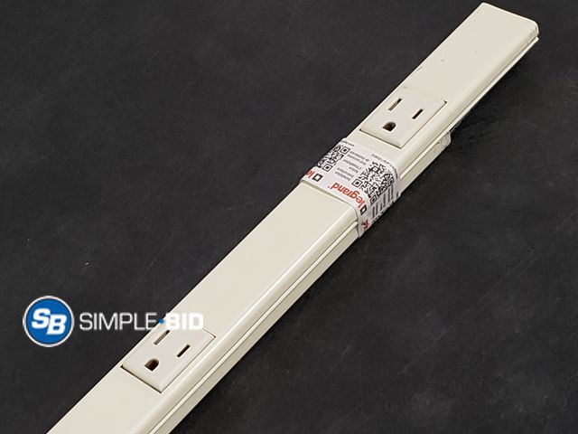 Lot 58-56427 - Legrand 10 Plug Power Outlet Strip