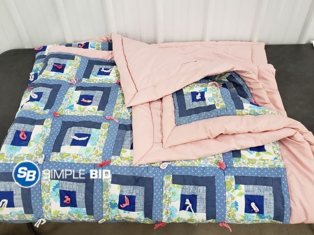 Lot 58-30098 - Large Quilt