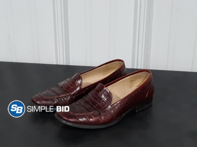 Lot 58-26757 - Talbots Leather Loafers - Size 7.5 - Used
